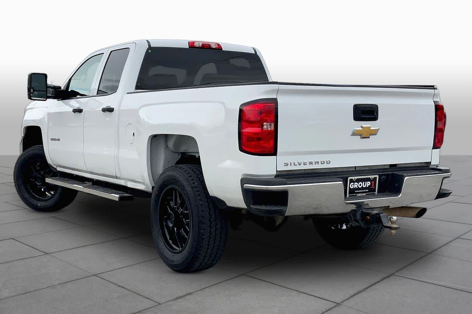Used 2015 Summit White Chevrolet Work Truck image 11