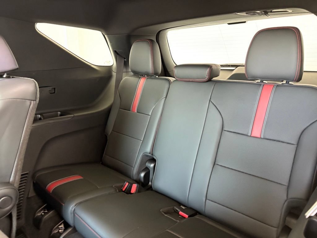 2027 Chevrolet Traverse RS - Photo 45