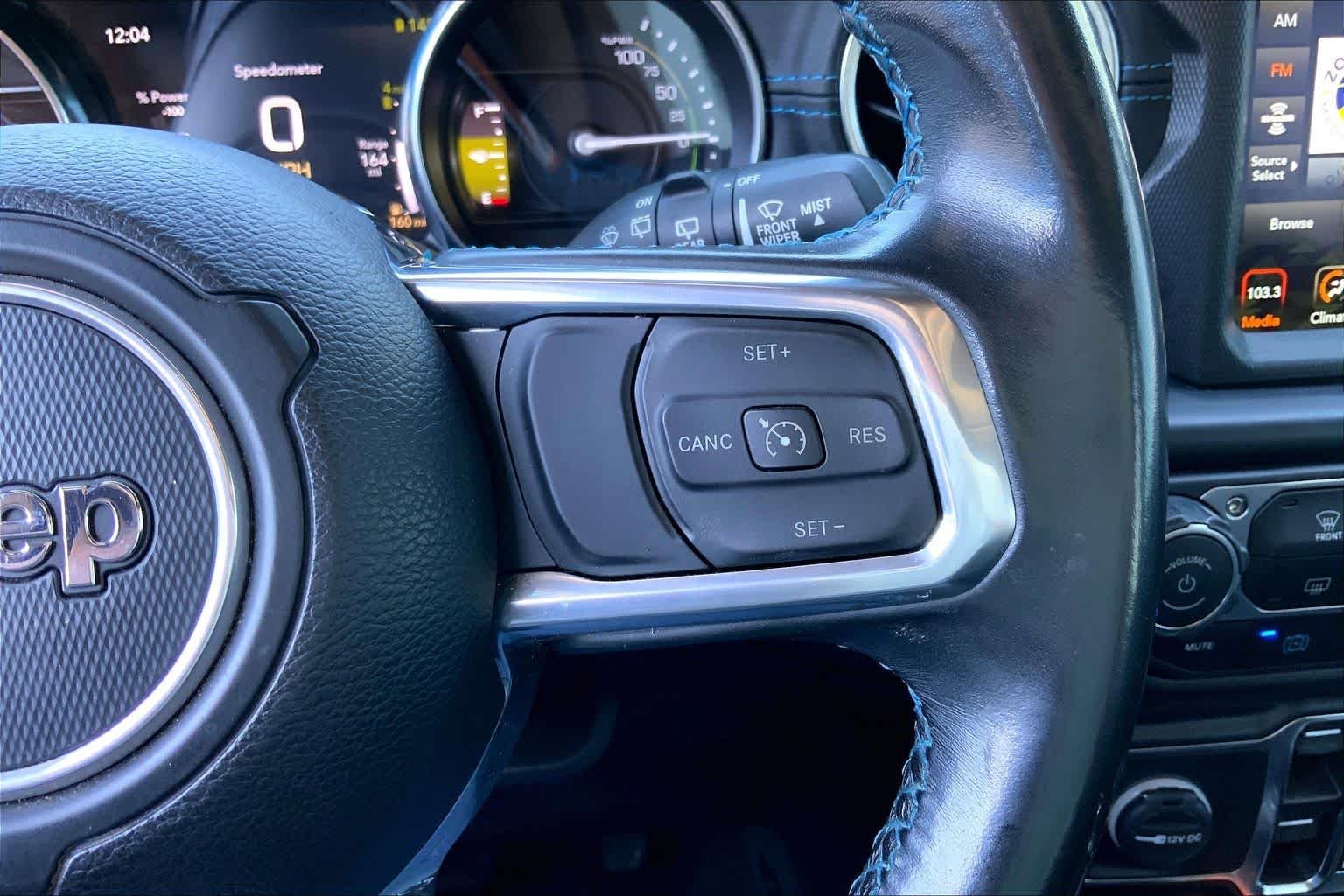 Used 2022 Hydro Blue Pearlcoat Jeep Unlimited Rubicon image 25