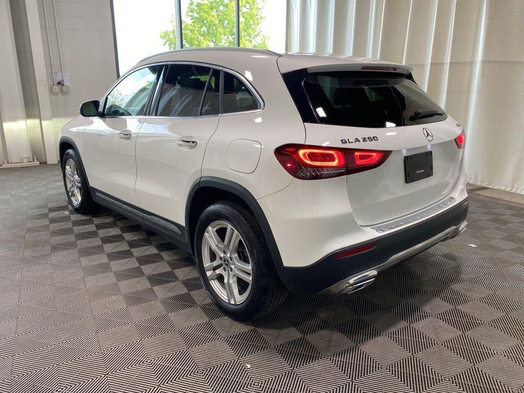 Used 2022 Polar White Mercedes-Benz GLA 250 image 9