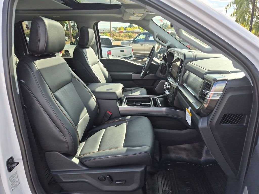 New 2026 Oxford White Ford F-250® Lariat® image 28