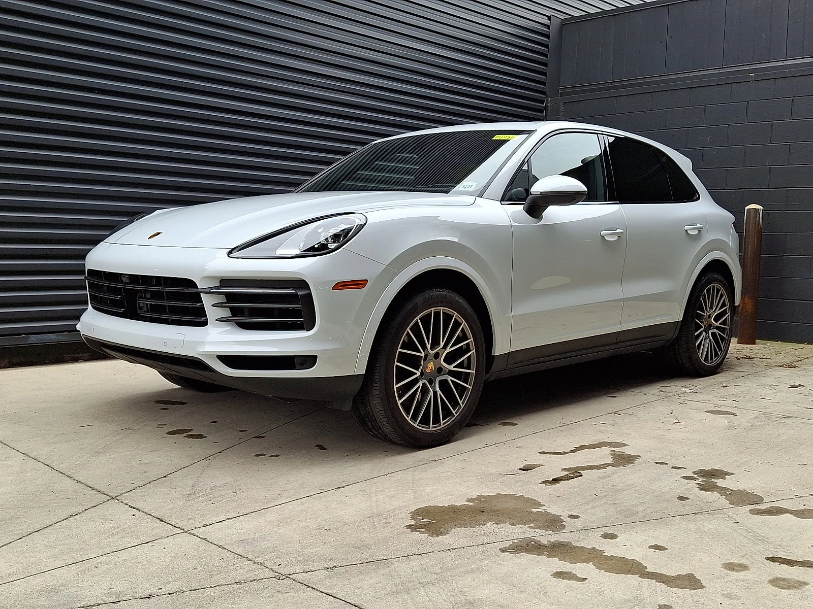2023 Porsche Cayenne Base