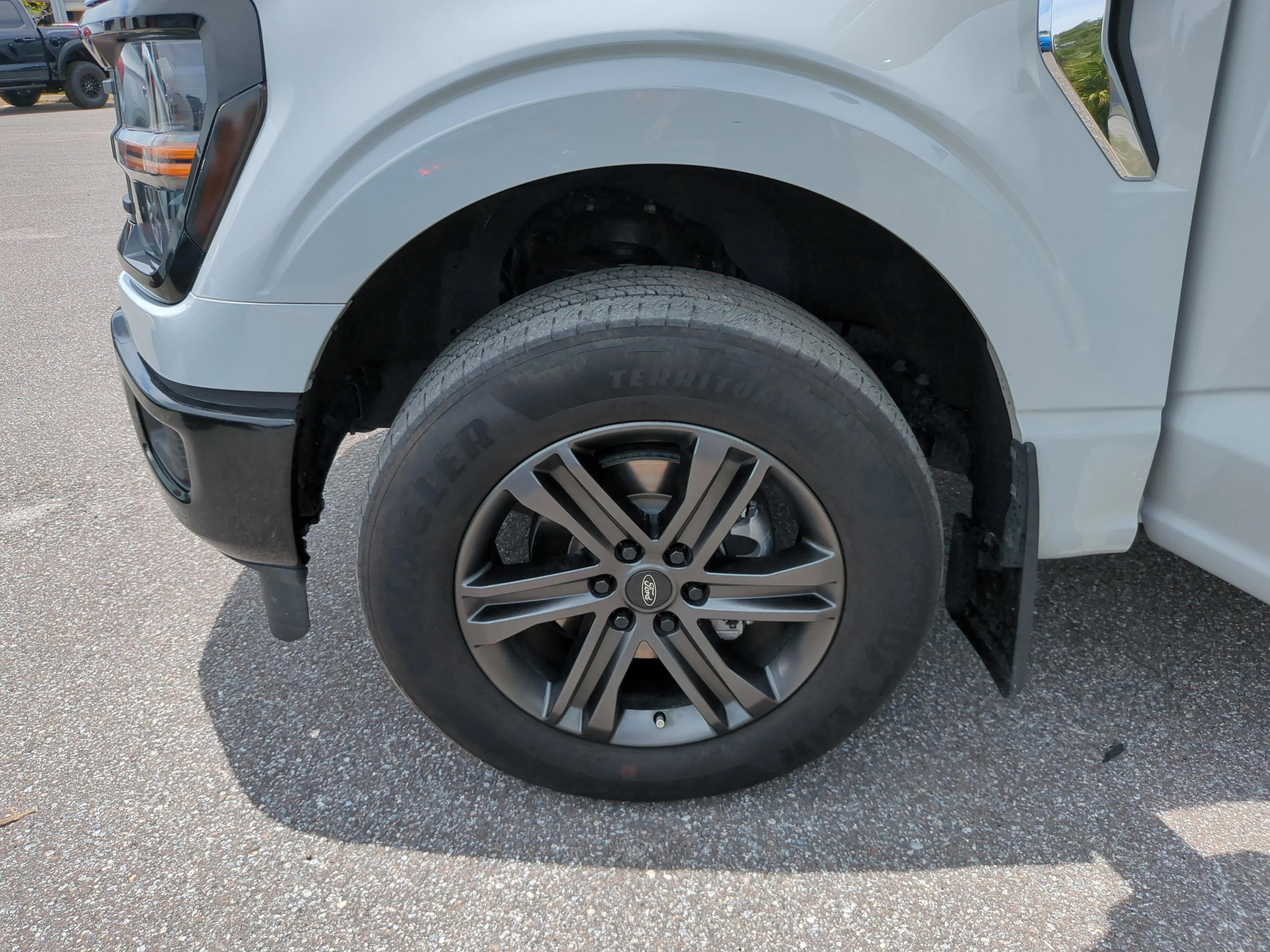 Used 2024 Avalanche Ford XLT image 37