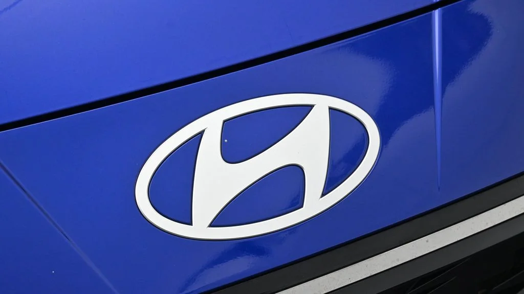 Used 2025 Blue Hyundai SEL Convenience image 20