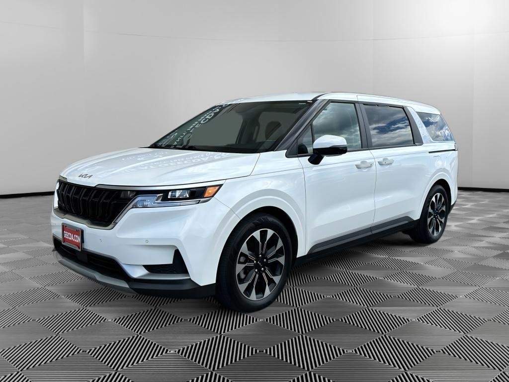 2024 Kia Sedona EX's photo