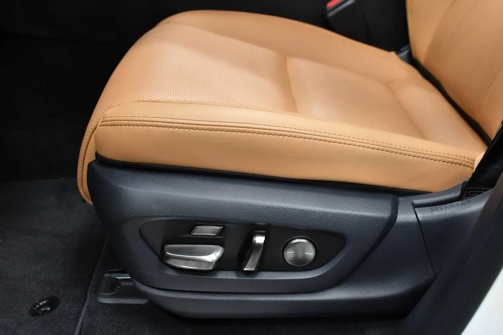 Certified Used 2026 SONIC QUARTZ Lexus Luxury image 16