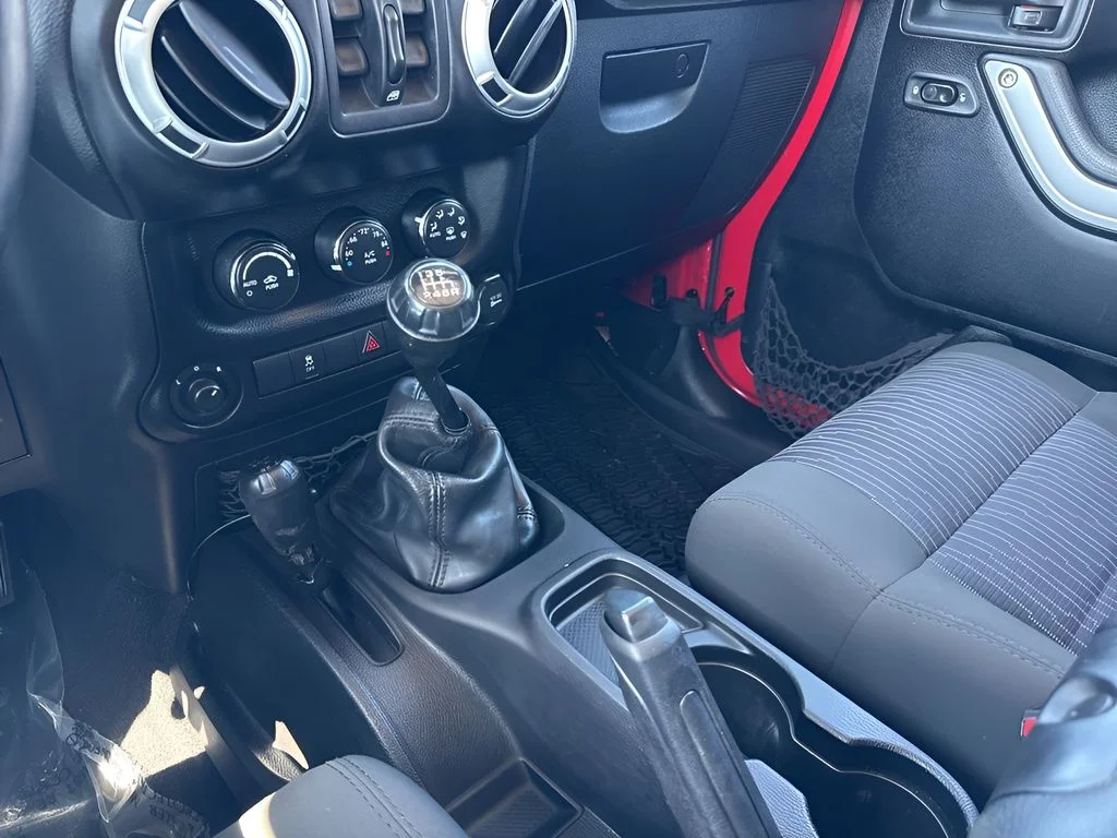 Used 2012 Red Jeep Unlimited Rubicon image 15