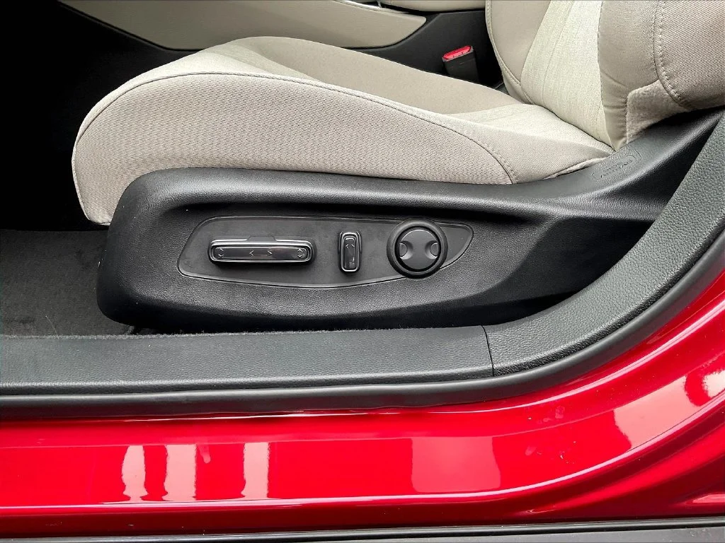 New 2026 Radiant Red Metallic Honda SE image 36