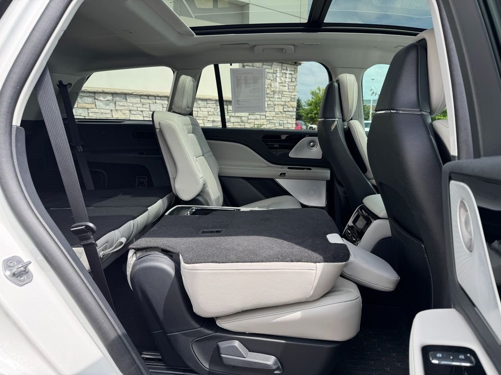 2025 Lincoln Aviator Reserve - Photo 13