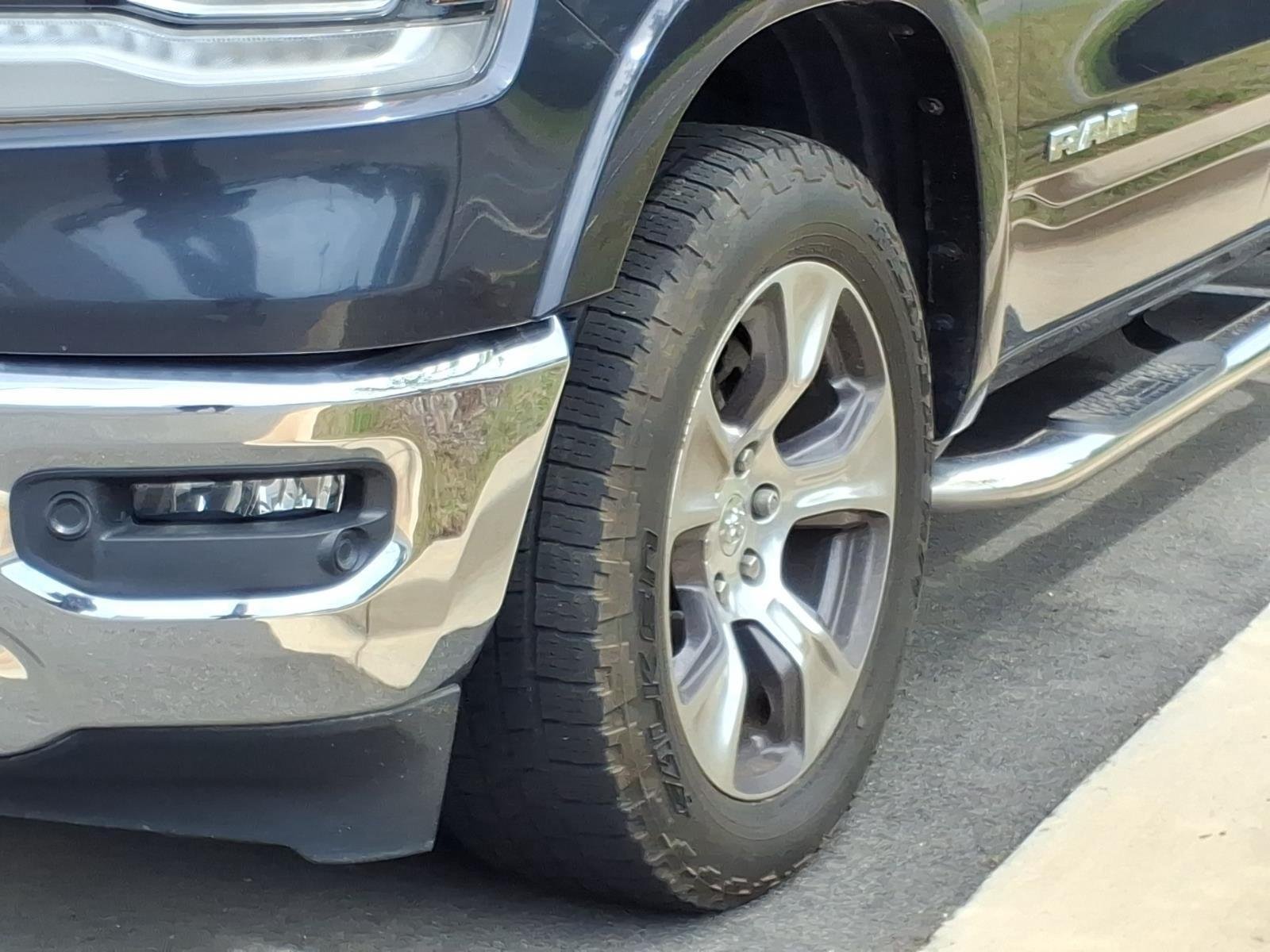 Used 2019 Patriot Blue Pearlcoat Ram Laramie image 3