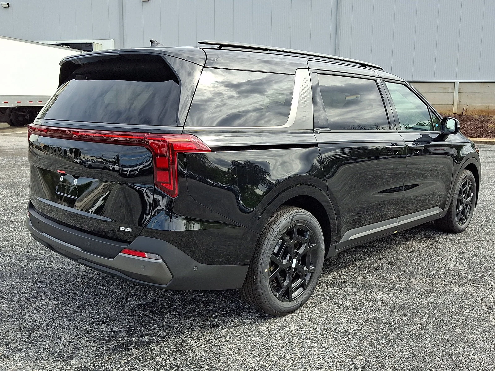 New 2027 Black Kia SX image 7