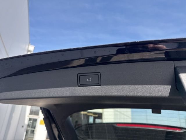 New 2026 Deep Black Volkswagen 2.0T SE image 10