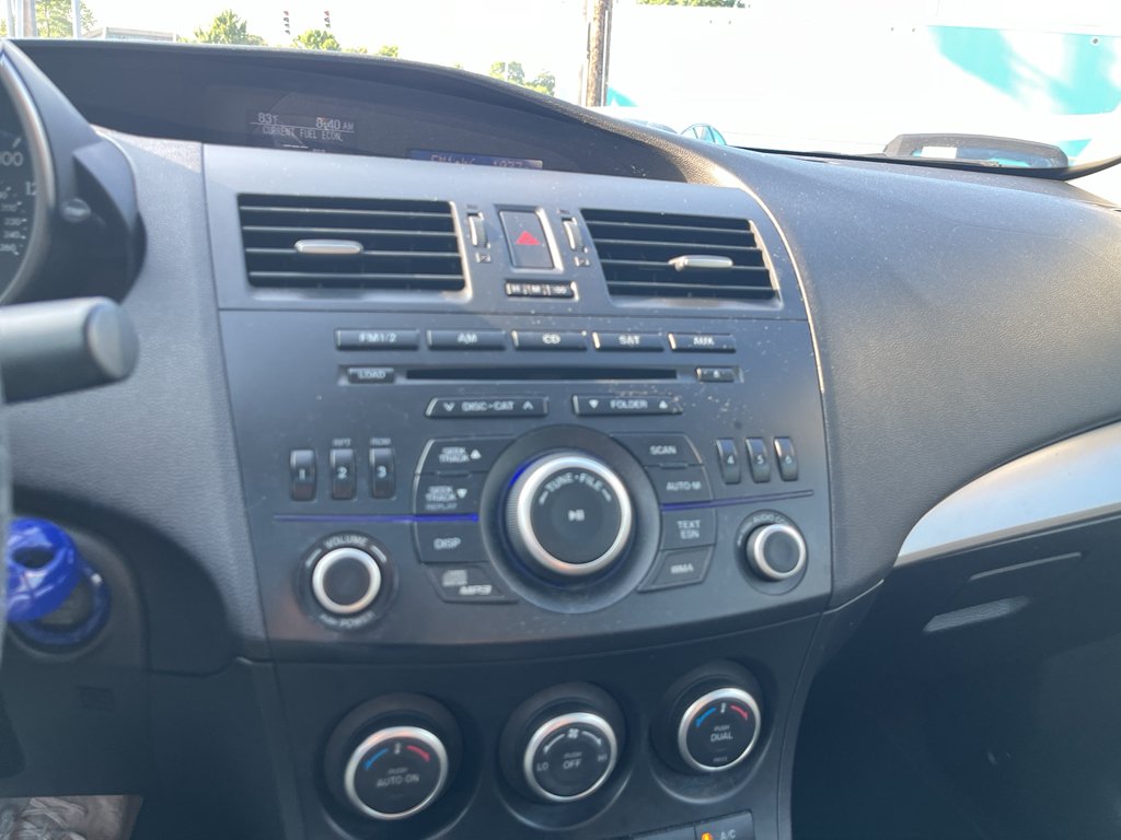 Used 2013 Crystal White Pearl Mica Mazda i Touring image 9