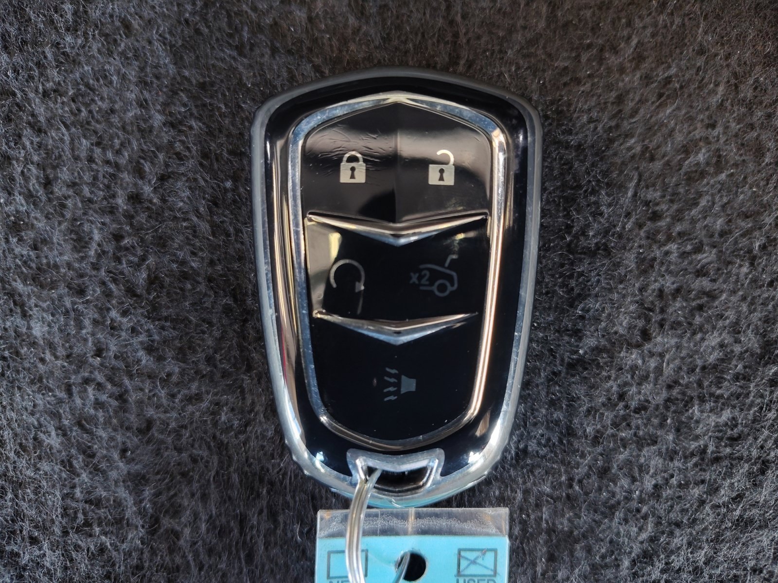 Used 2019 Radiant Silver Metallic Cadillac FWD Premium Luxury image 31