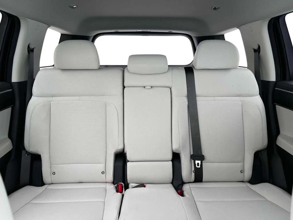 New 2026 Black Hyundai SE image 16