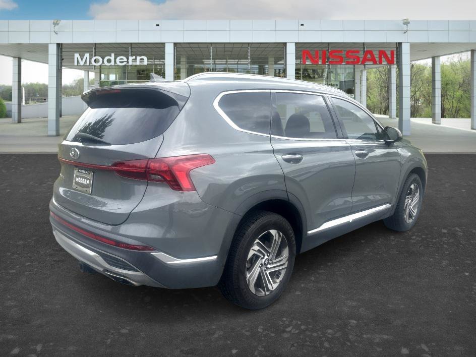 Used 2022 Hampton Gray Hyundai SEL image 5