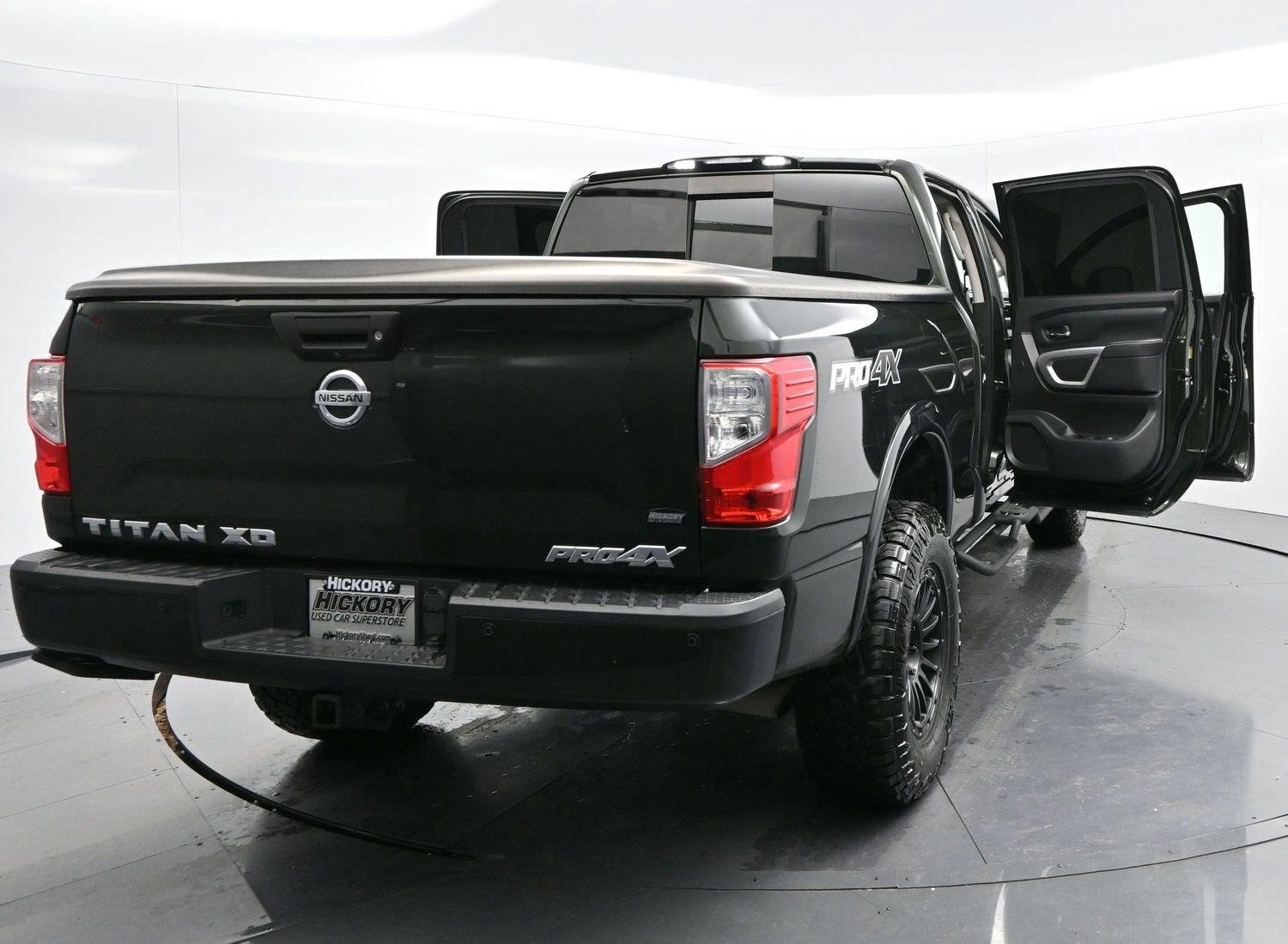 Used 2019 Midnight Pine Metallic Nissan PRO-4X image 43