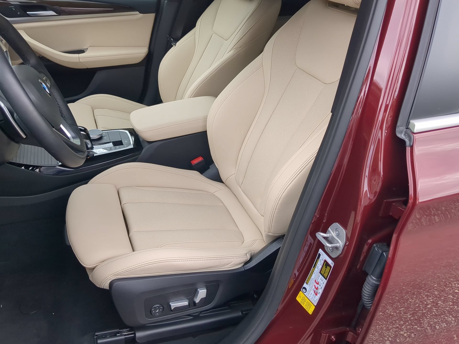 Used 2024 Aventurin Red Metallic BMW sDrive30i image 56