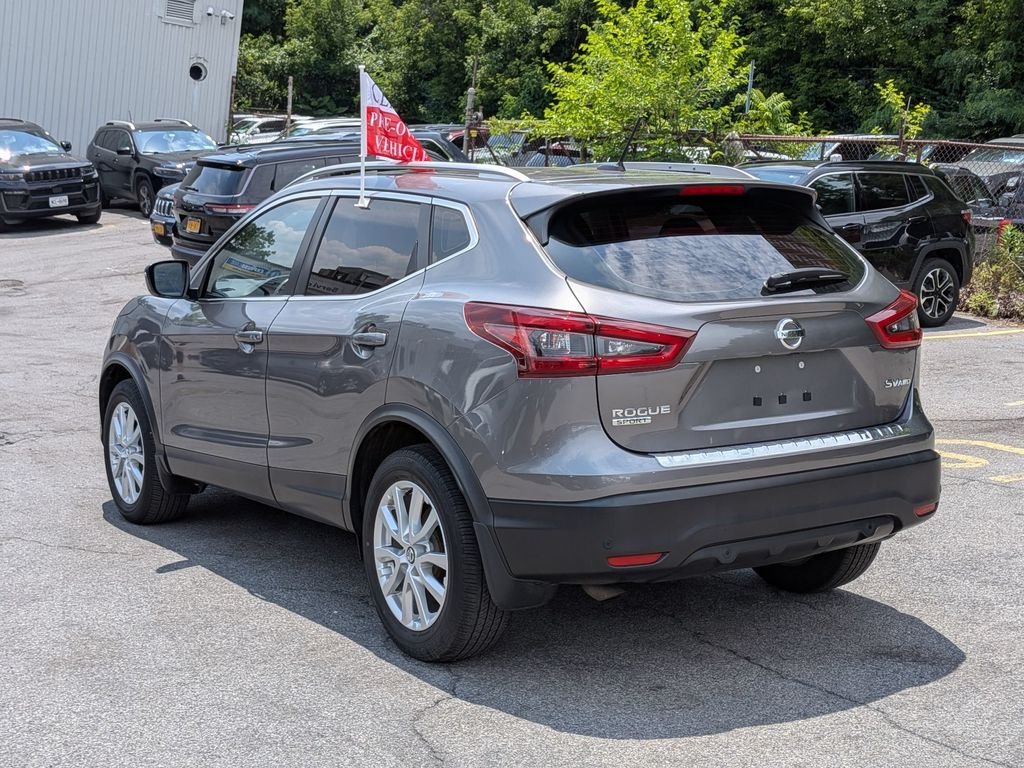 Used 2021 Gray Nissan SV image 9