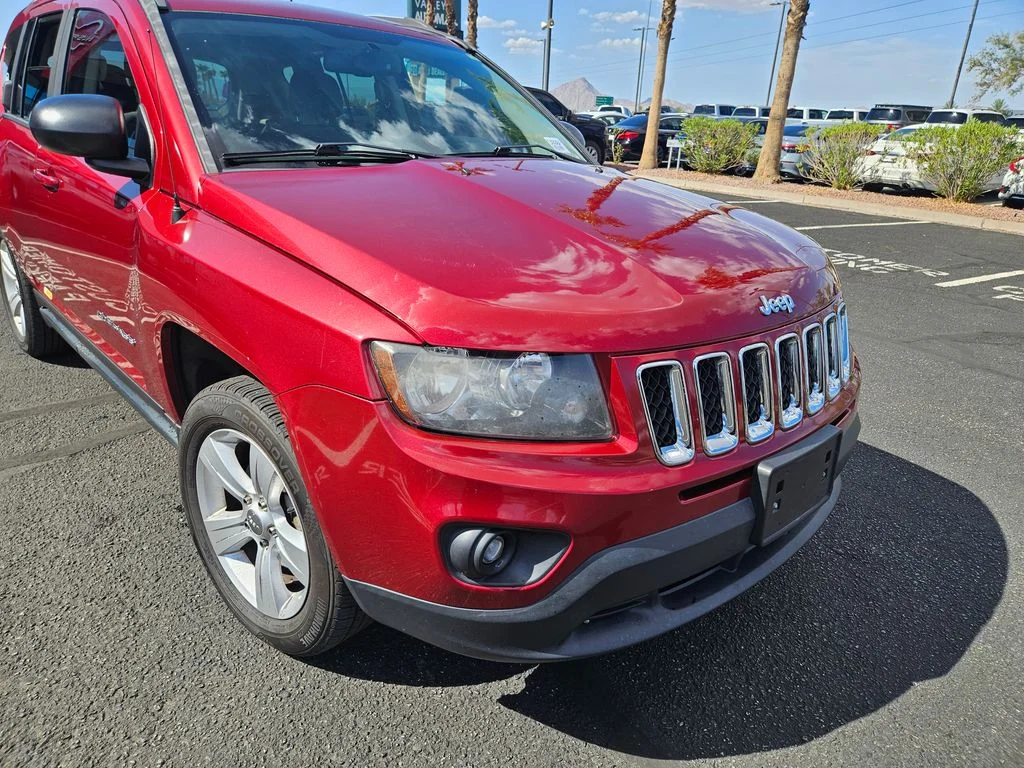 Used 2016 Red Jeep Sport image 3