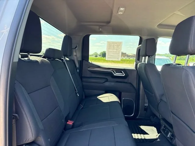 2024 Chevrolet Silverado 1500 LT - Photo 37