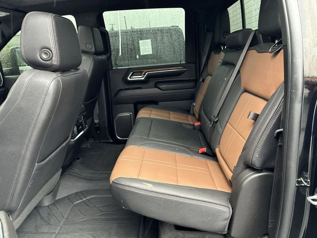 Used 2024 Black Chevrolet High Country image 19