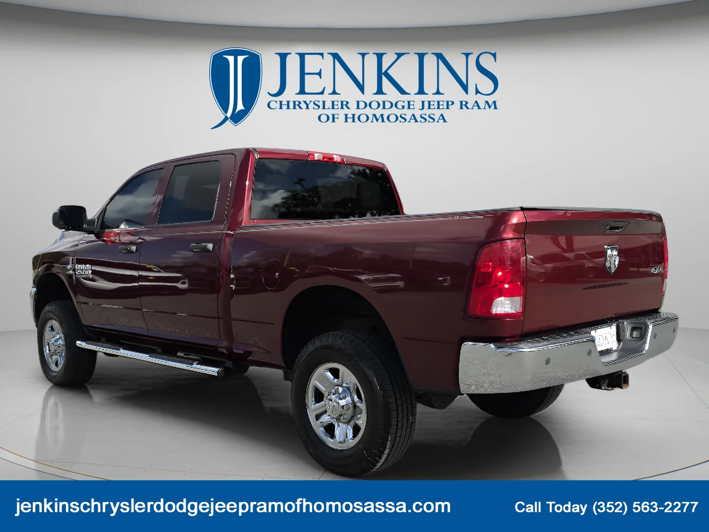 Used 2016 Delmonico Red Pearlcoat Ram Tradesman image 7