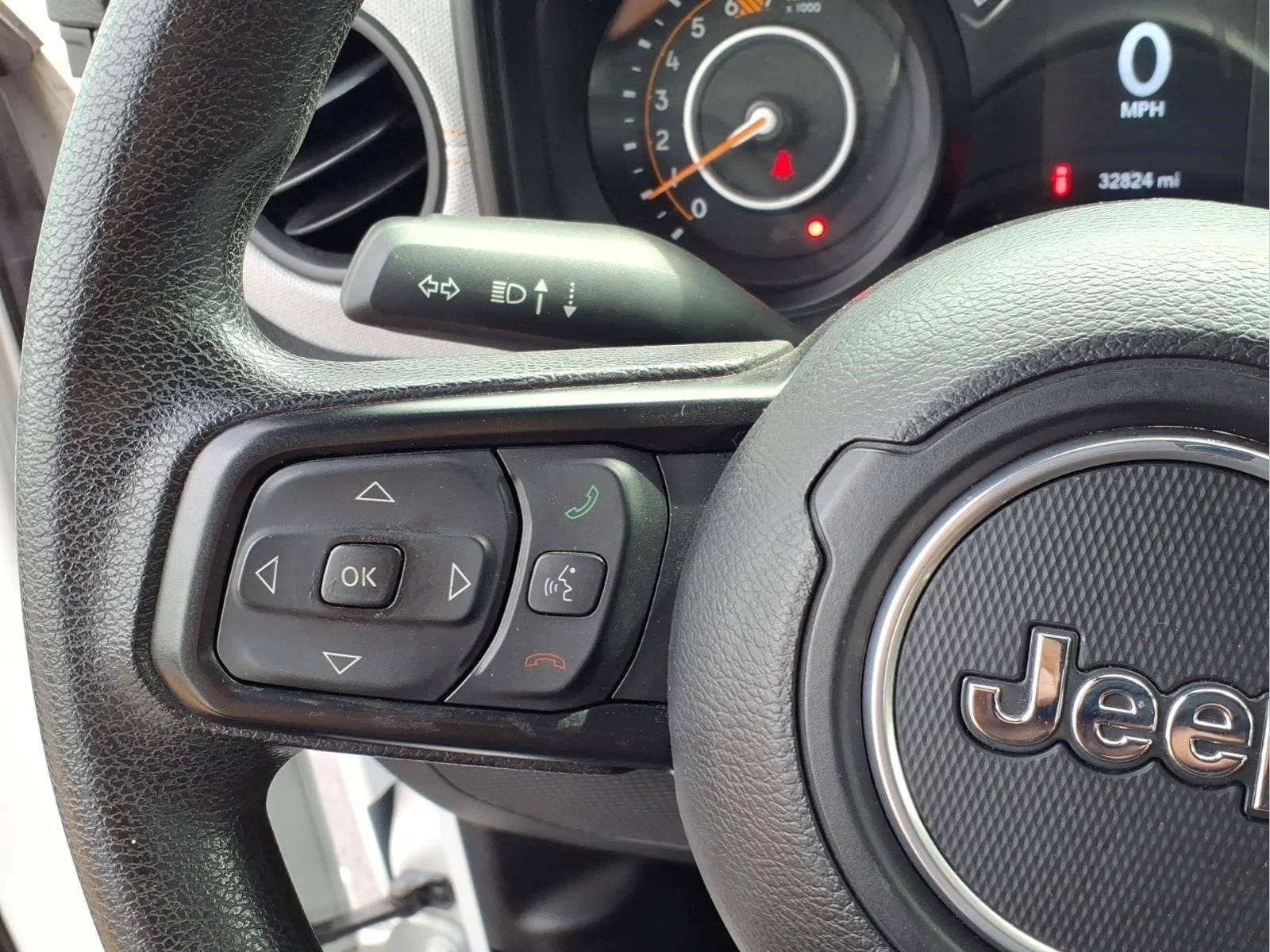 Used 2024 Bright White Clearcoat Jeep Sport image 18