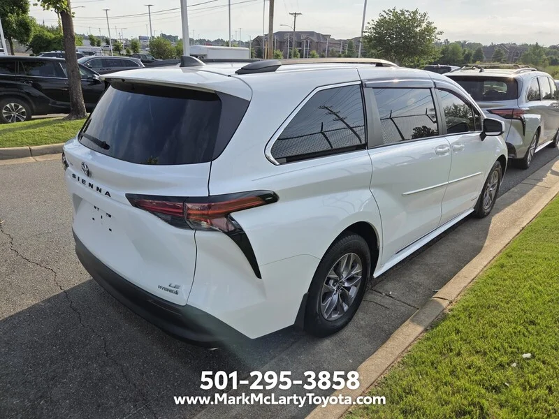 Used 2021 Super White TOYOTA LE image 10