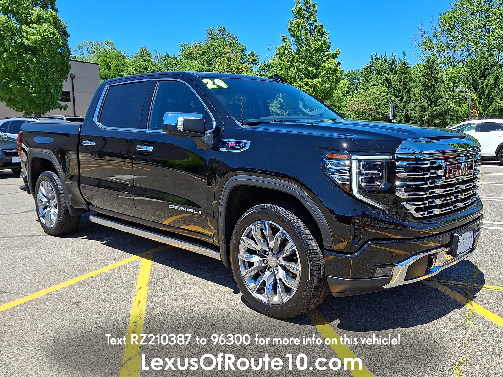 2024 GMC Sierra 4WD Crew Cab Short Box Denali's photo