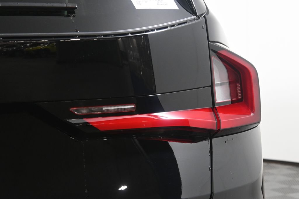 New 2026 Jet Black BMW xDrive28i image 13