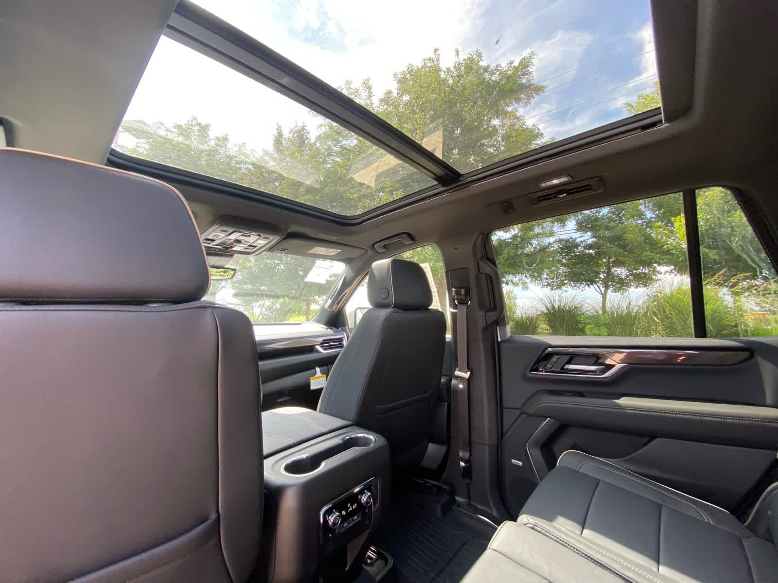 2026 GMC Yukon Elevation - Photo 24