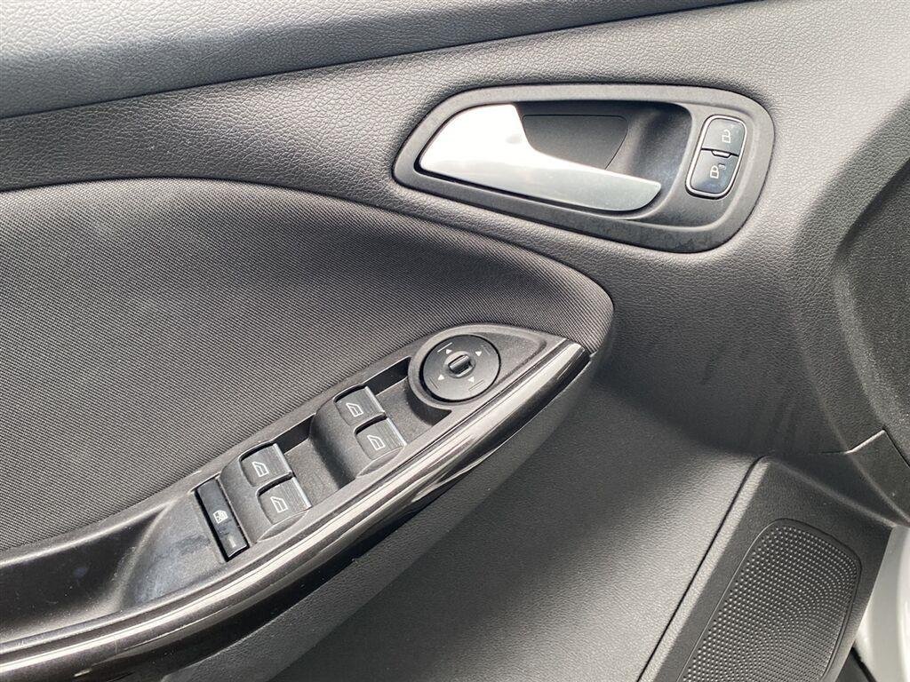 Used 2018 Ingot Silver Ford Titanium image 16