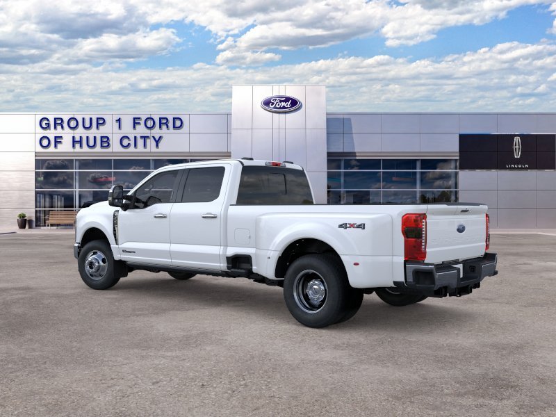 New 2026 Star White Metallic Tri-Coat Ford F-350® Lariat® image 4