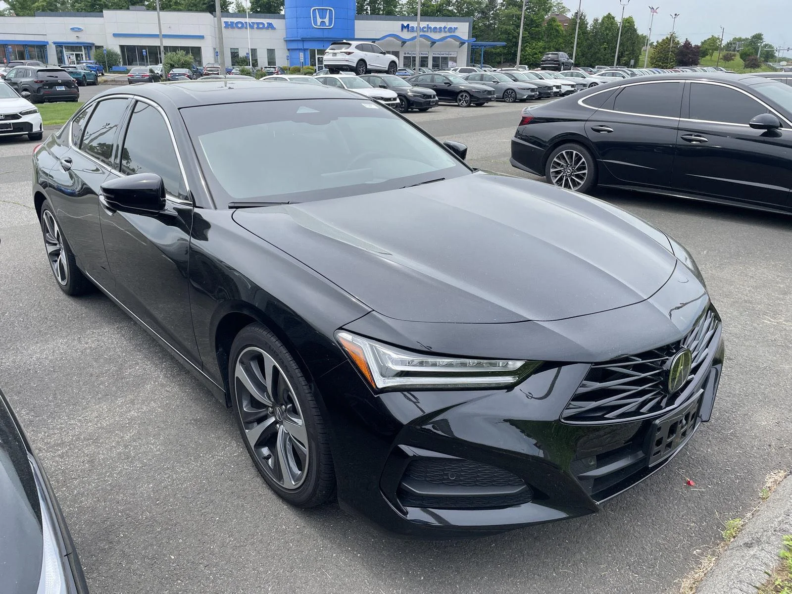 2025 Acura TLX 2.0 Auto Technology Package's photo