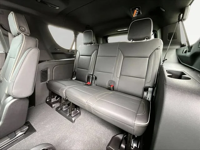 2026 Chevrolet Suburban Premier - Photo 28