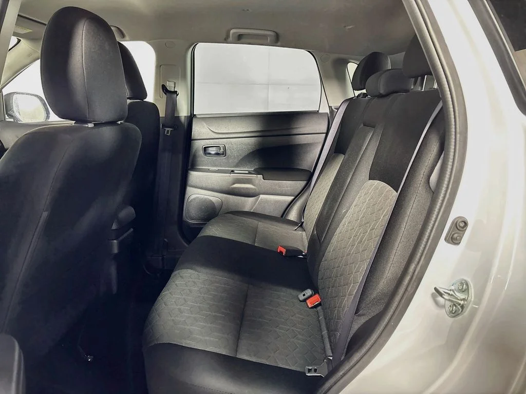 Used 2025 Silver Mitsubishi 2.0 ES image 19