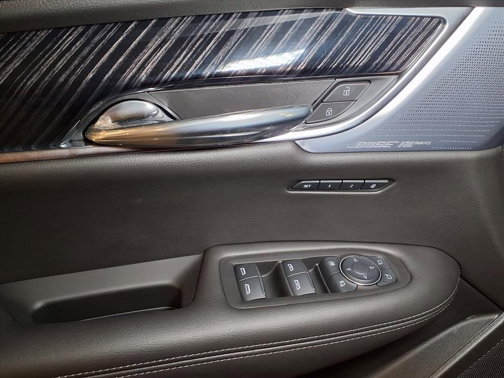 2025 Cadillac XT6 Premium Luxury - Photo 17