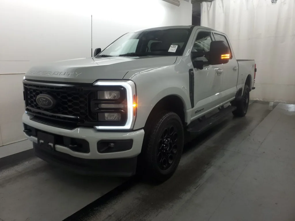 2025 Ford F-350 XLT 4x4 Crew Cab 160 in SRW's photo
