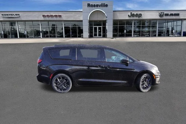 New 2026 Black Chrysler Limited image 2