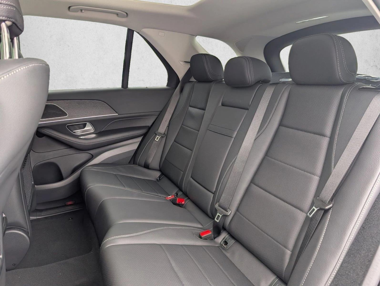 New 2026 Black Mercedes-Benz GLE350 image 16