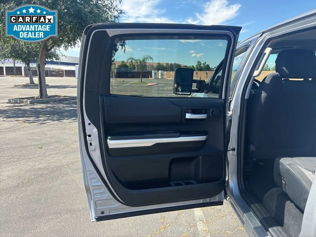 Used 2017 Silver Sky Meta Toyota SR5 image 17