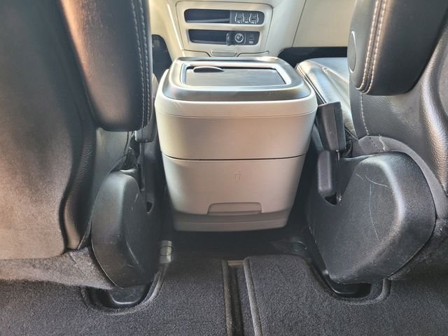 Used 2022 White Chrysler Touring L image 17