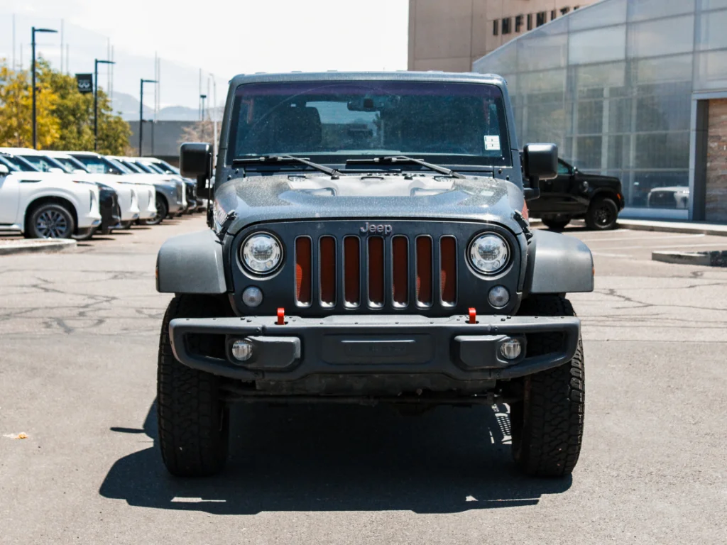 Used 2017 Gray Jeep Unlimited Rubicon image 2