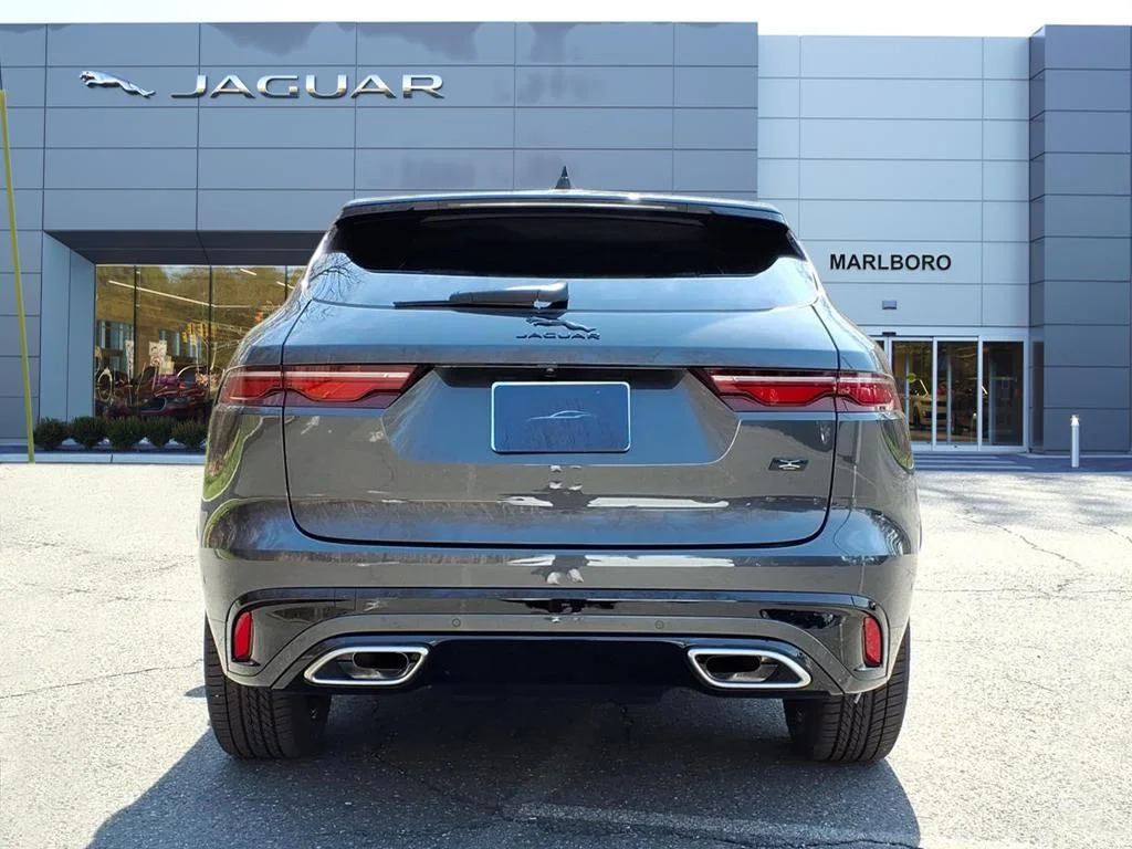 New 2026 Grey Jaguar P400 R-Dynamic S image 7
