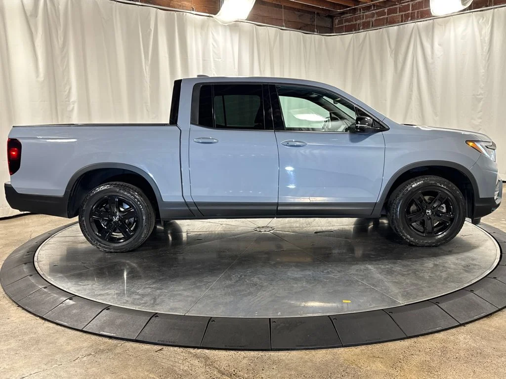 2023 Honda Ridgeline Black Edition - Photo 9