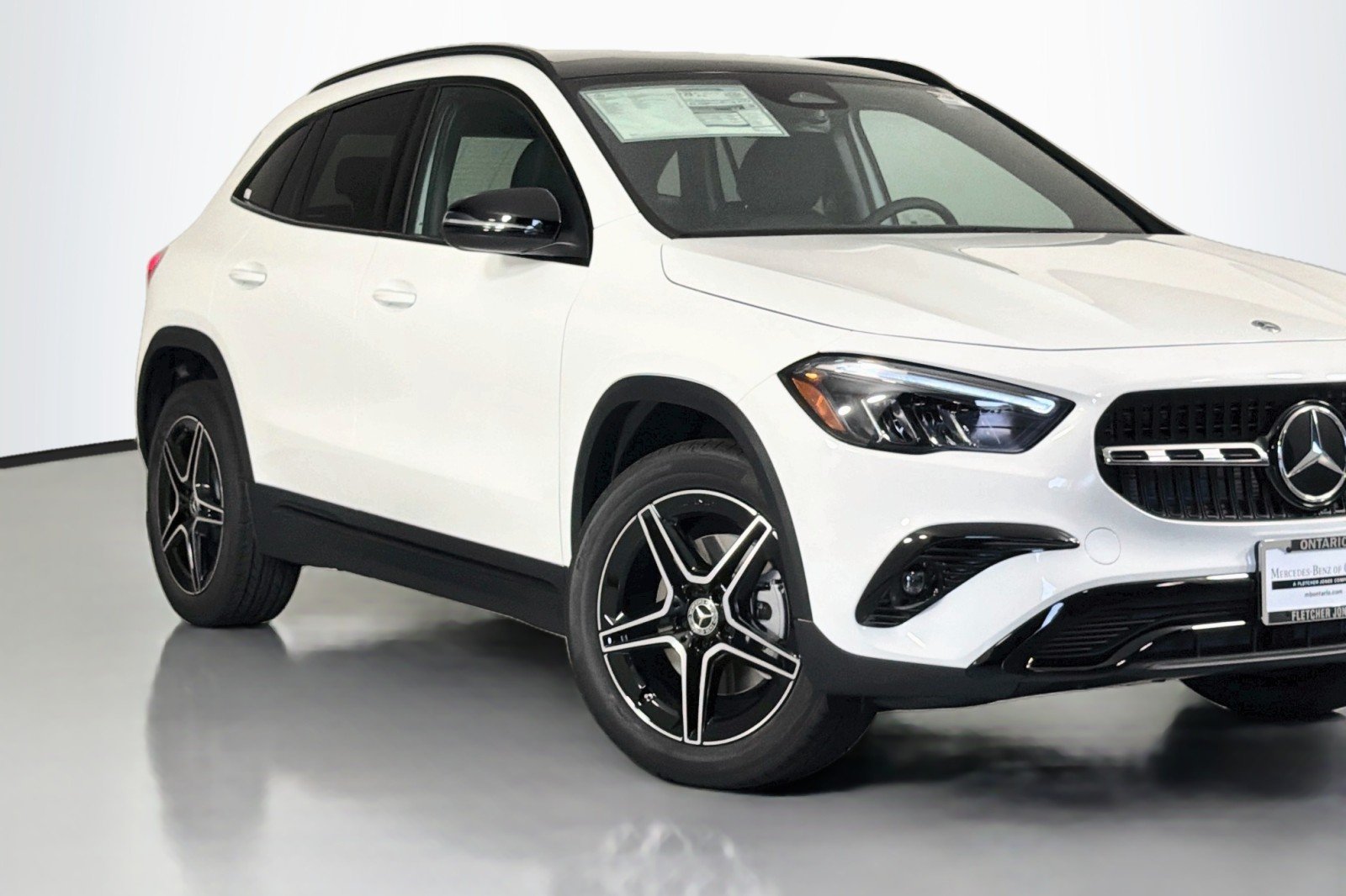 New 2026 Polar White Mercedes-Benz GLA 250 SUV image 13