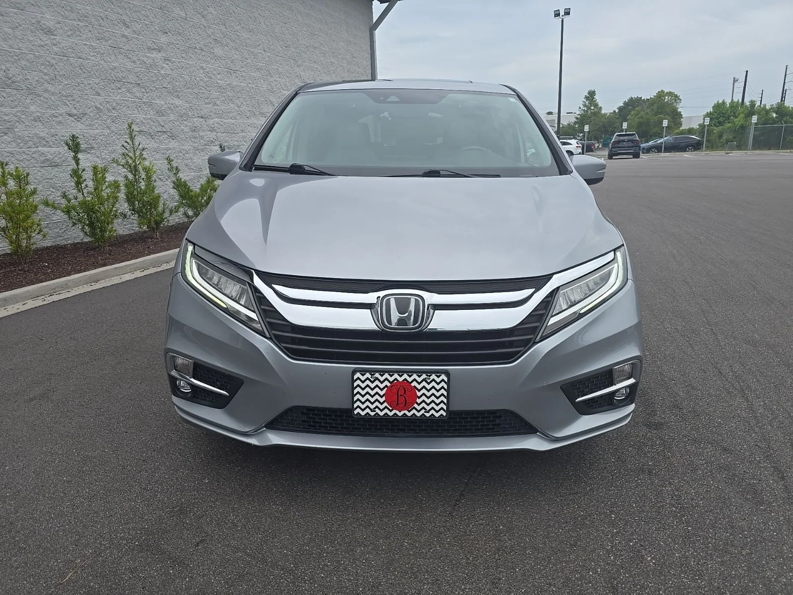 Used 2018 Lunar Silver Metallic Honda Elite image 2