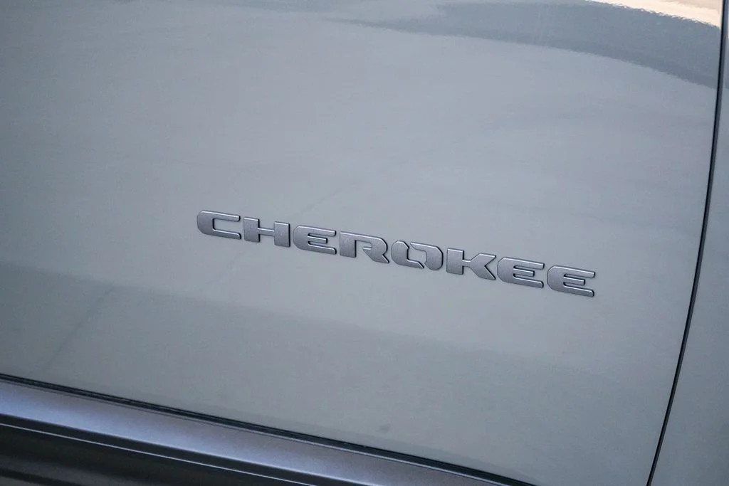New 2026 Sting-Gray Clearcoat Jeep Laredo image 10