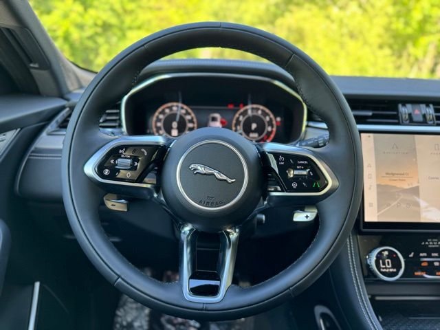 New 2026 Carpathian Grey Jaguar P400 R-Dynamic S image 22
